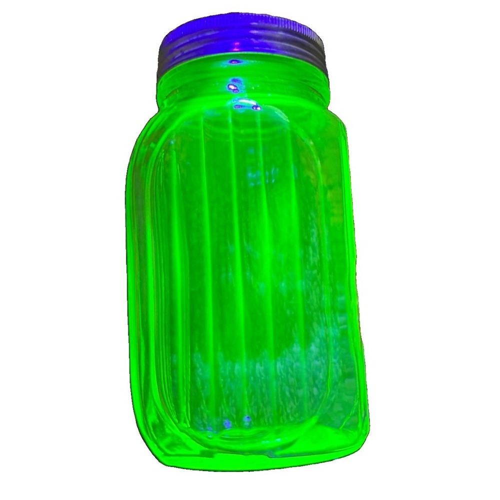 Vtg Hazel Atlas Uranium Vaseline Glass Range Top Shaker Orig Aluminum Lid UV Rx